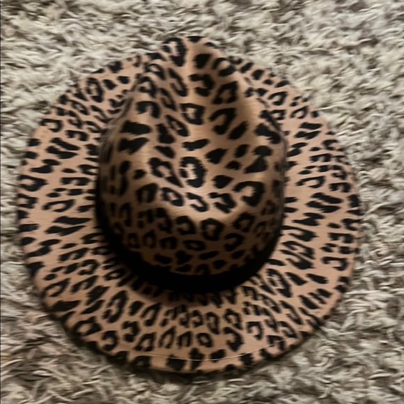 Leopard Print Women's Hat - Picture 4 of 5